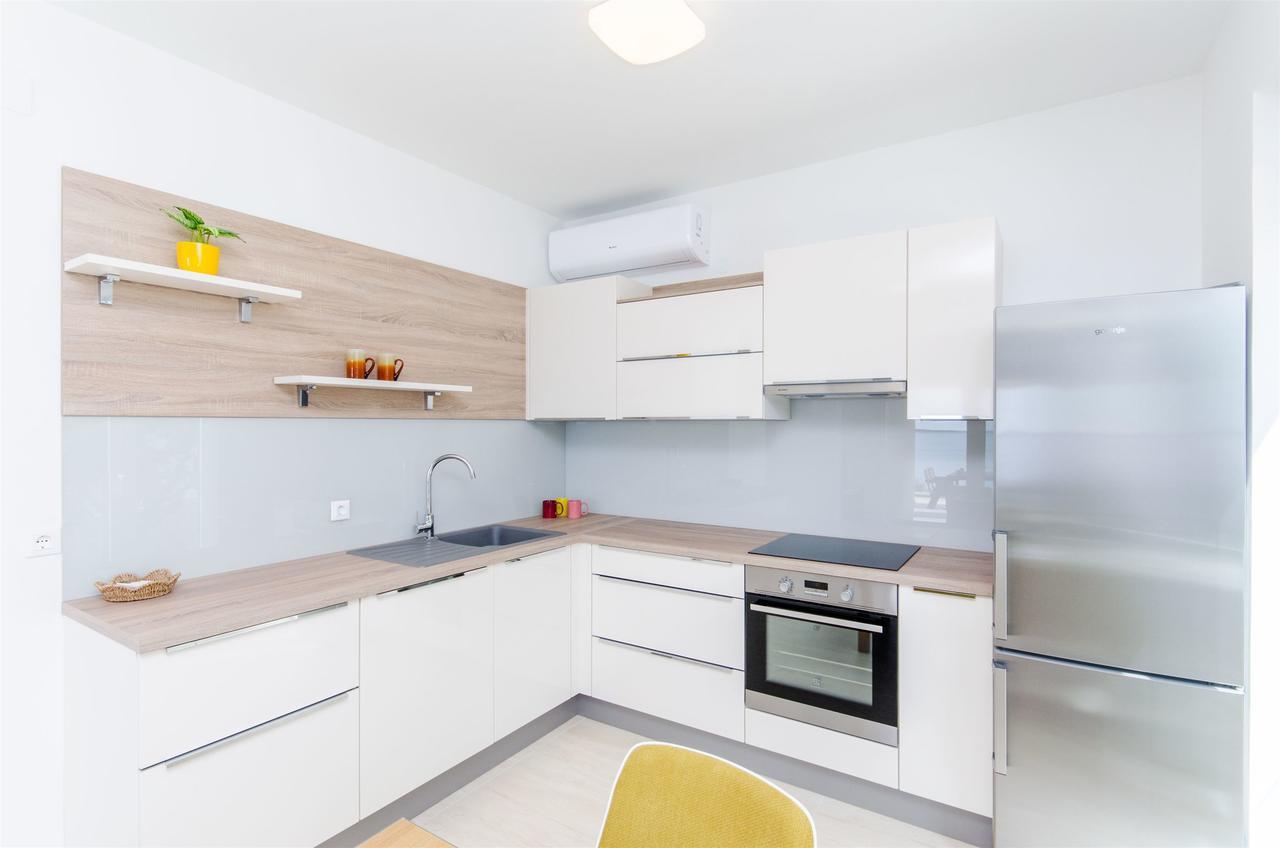 Apartments Branimir Mandre Bagian luar foto